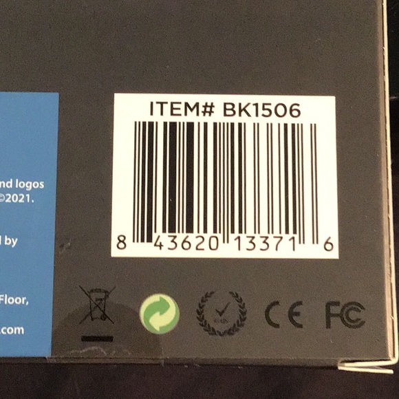 💕NWT💕 Brookstone tweezers & nail clippers set - Picture 6 of 6